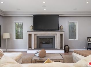 841 N Crescent Heights Blvd, Los Angeles, CA 90046