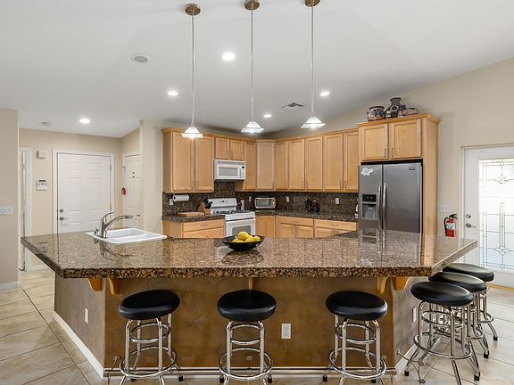 4th image of 51444 Calle Paloma