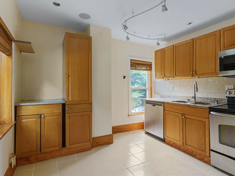 103 Montvale Ave #2 — Photo 4