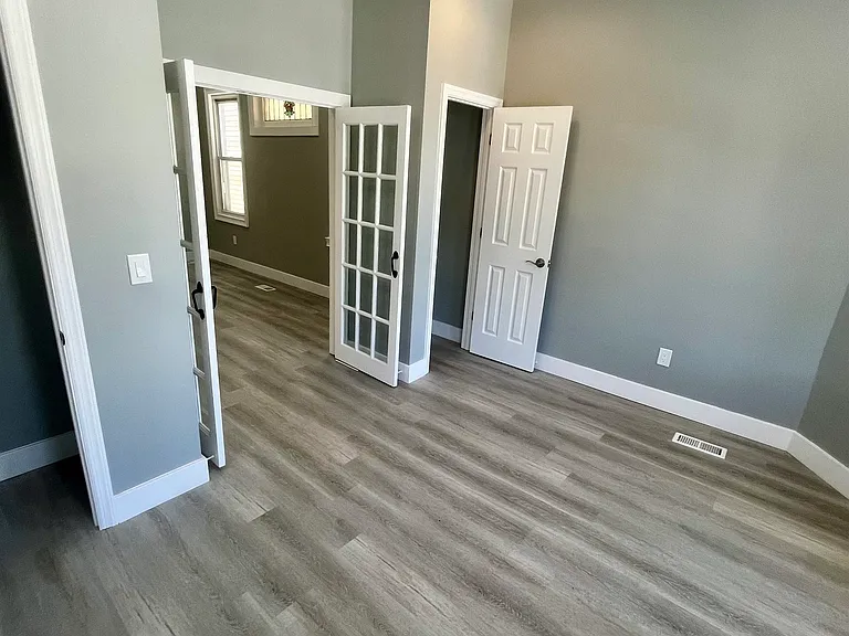 20 W 49th St #1 — Photo 11