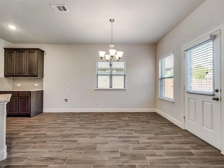 4008 Gray Wolf Dr — Photo 9