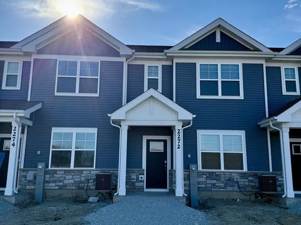 2272 Barbera Dr #2272, Oswego, IL 60543