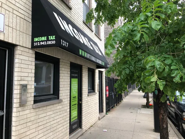 1317 W Taylor St APT 2F, Chicago, IL 60607