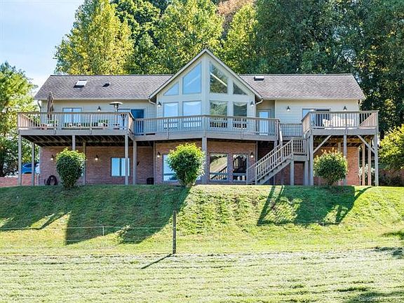 2nd image of 354 Thunder Hill Ln