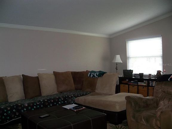 3rd image of 3338 Garfield Dr