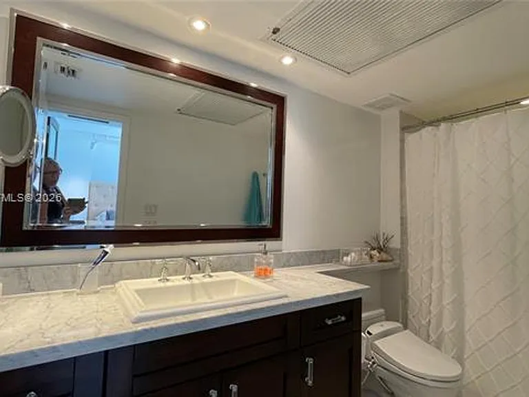 5701 Collins Ave #1714 — Photo 10