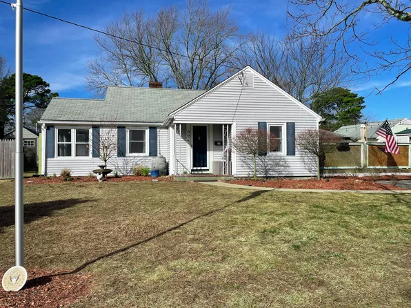 32 Powhatan Road, South Yarmouth, MA 02664