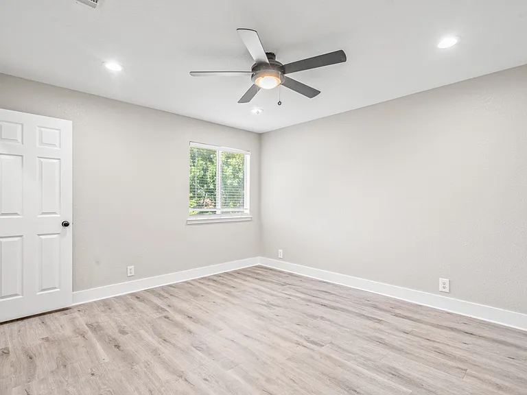 8815 Imperial Cross — Photo 31