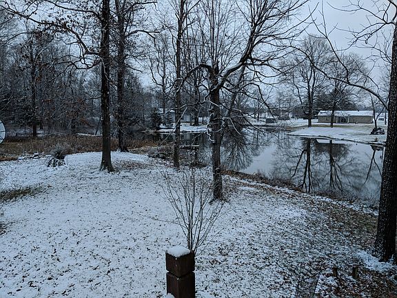 3rd image of 322 Duck Creek Ln