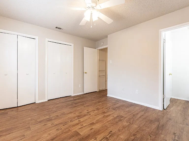 323 W William Cannon Dr #A — Photo 24