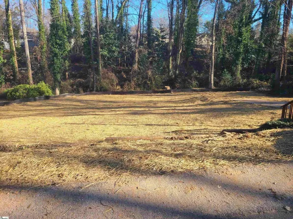 107 Elcon Dr, Greer, SC 29650