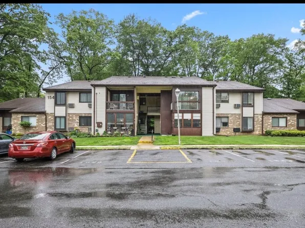 154 Cross Slope Ct Unit D, Manalapan, NJ 07726