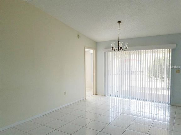 4th image of 22457 Vale Ave