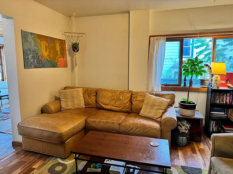 717 N Tioga St #B — Photo 3