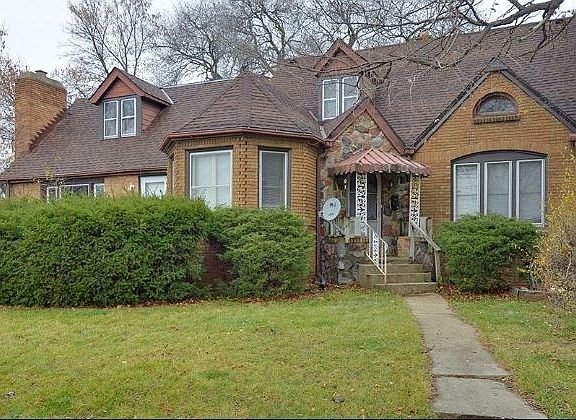 2nd image of 6708 W Villard Ave #6712