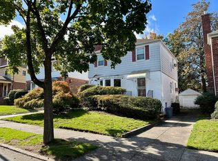 8144 192nd St, Hollis, NY 11423