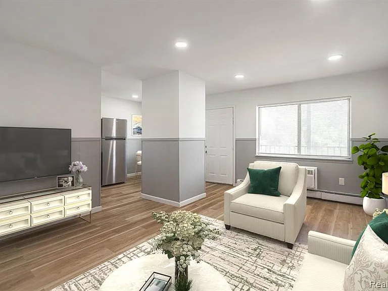 2475 S Commerce Rd #5 — Photo 15