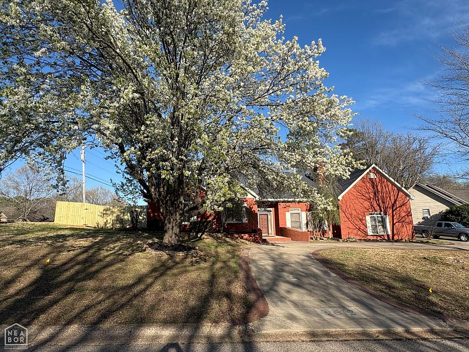 1st image of 2612 Hidden Hill Cir