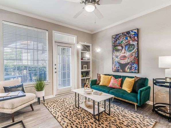 1011 Wonder World Dr APT 0915
