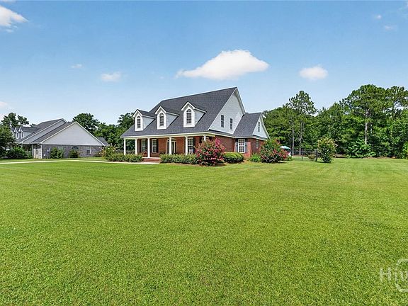 4th image of 130 Cambridge Drive