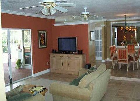 4th image of 15900 SW 85th Ave