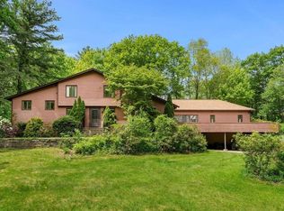 29 Pine Ridge Rd, Stow, MA 01775