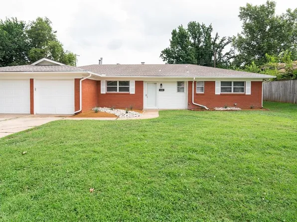 3204 N Viewpoint Dr, Midwest City, OK 73110