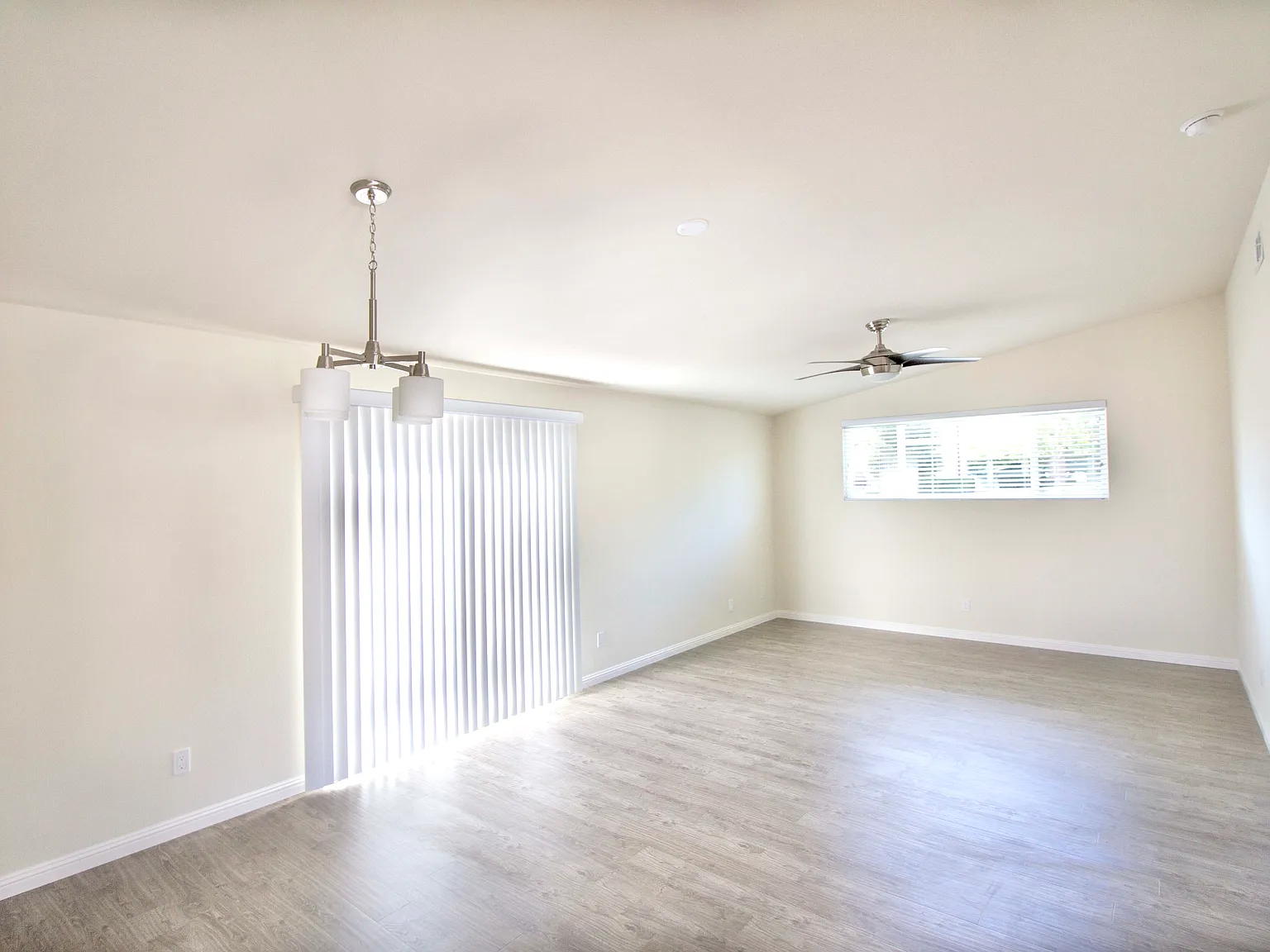 1 bed, 840 sqft, $2,595 — Photo 3