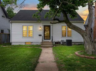 2518 1st Ave NE, Cedar Rapids, IA 52402