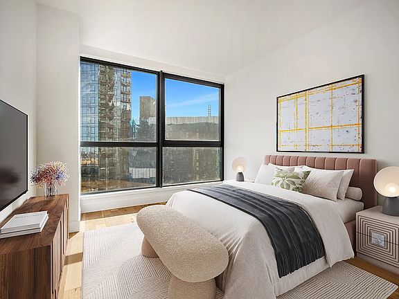 3rd image of 20 Rockwell Pl #1817