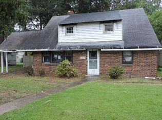 513 Warwick Rd N, Lawnside, NJ 08045