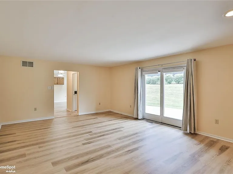 4059 Wedgewood Rd — Photo 27