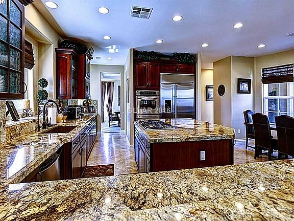 5th image of 607 Chervil Valley Dr