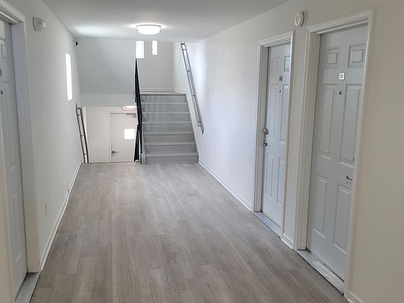 2nd image of 804 Legrand Dr #202