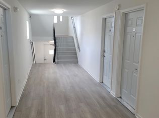 804 Legrand Dr UNIT 203, Lansing, MI 48910