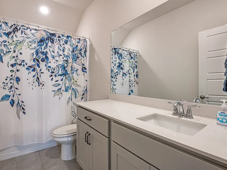 2608 Hale Rd — Photo 2