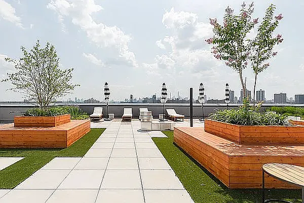 Rented by JCS Realty Group LLC | media 81