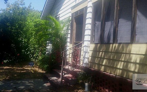 3rd image of 4518 Avenue Q