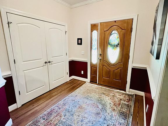 2nd image of 3880 Lochmere Dr