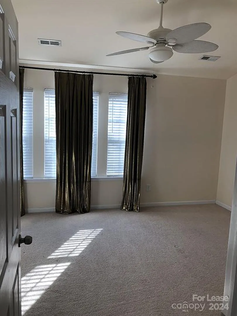 11138 Derryrush Drive — Photo 2