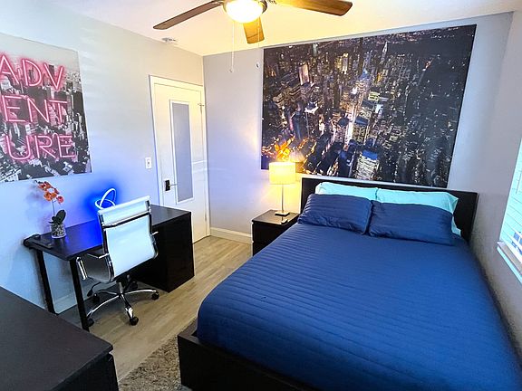 2nd image of 3127 Martinique Way Room 2