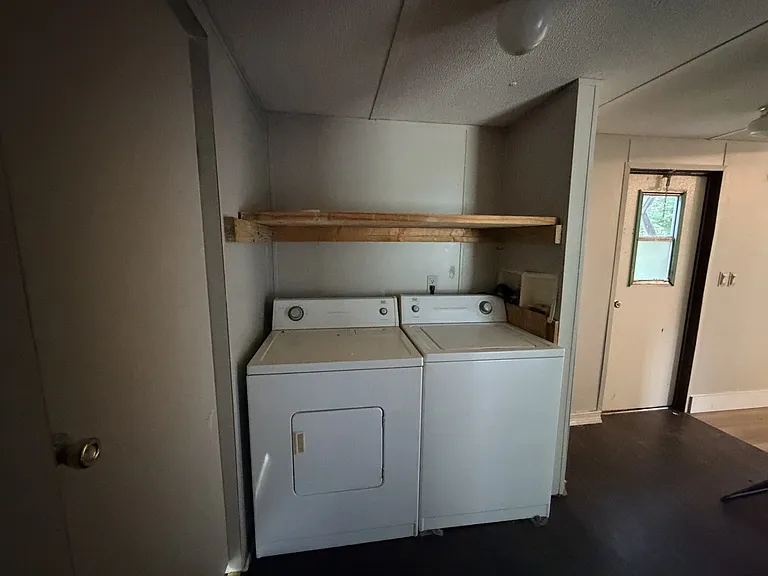 147 Phillips Ln — Photo 13