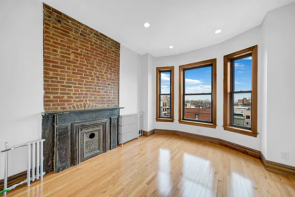 Rented by Compass | media 3