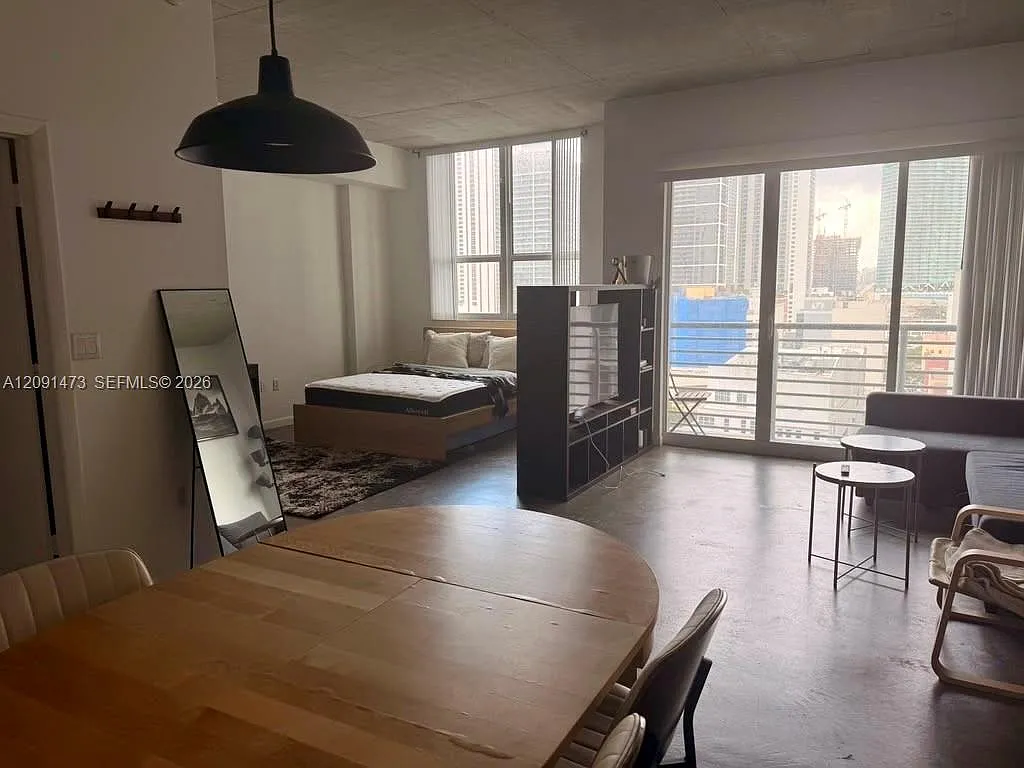The Loft Downtown Ii Cond — Photo 2