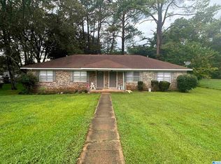 6220 Cole Ave, Pinson, AL 35126