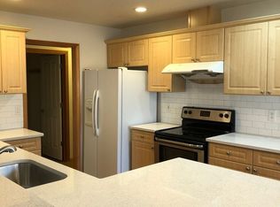 2012 NE 92nd Ave, Portland, OR 97220