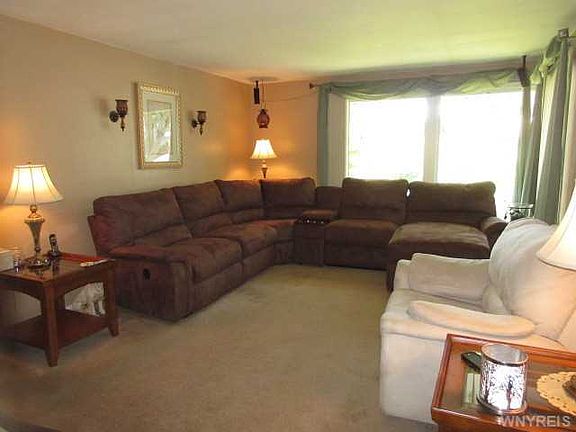 2nd image of 261 Woodmere Dr