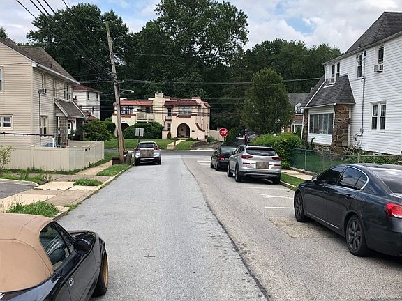 5th image of 715 Alexander Ave