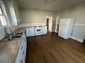 525-527 E Drinker St, Scranton, PA