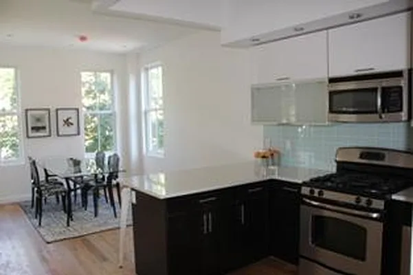 Sold by Hillel Realty Group | media 16